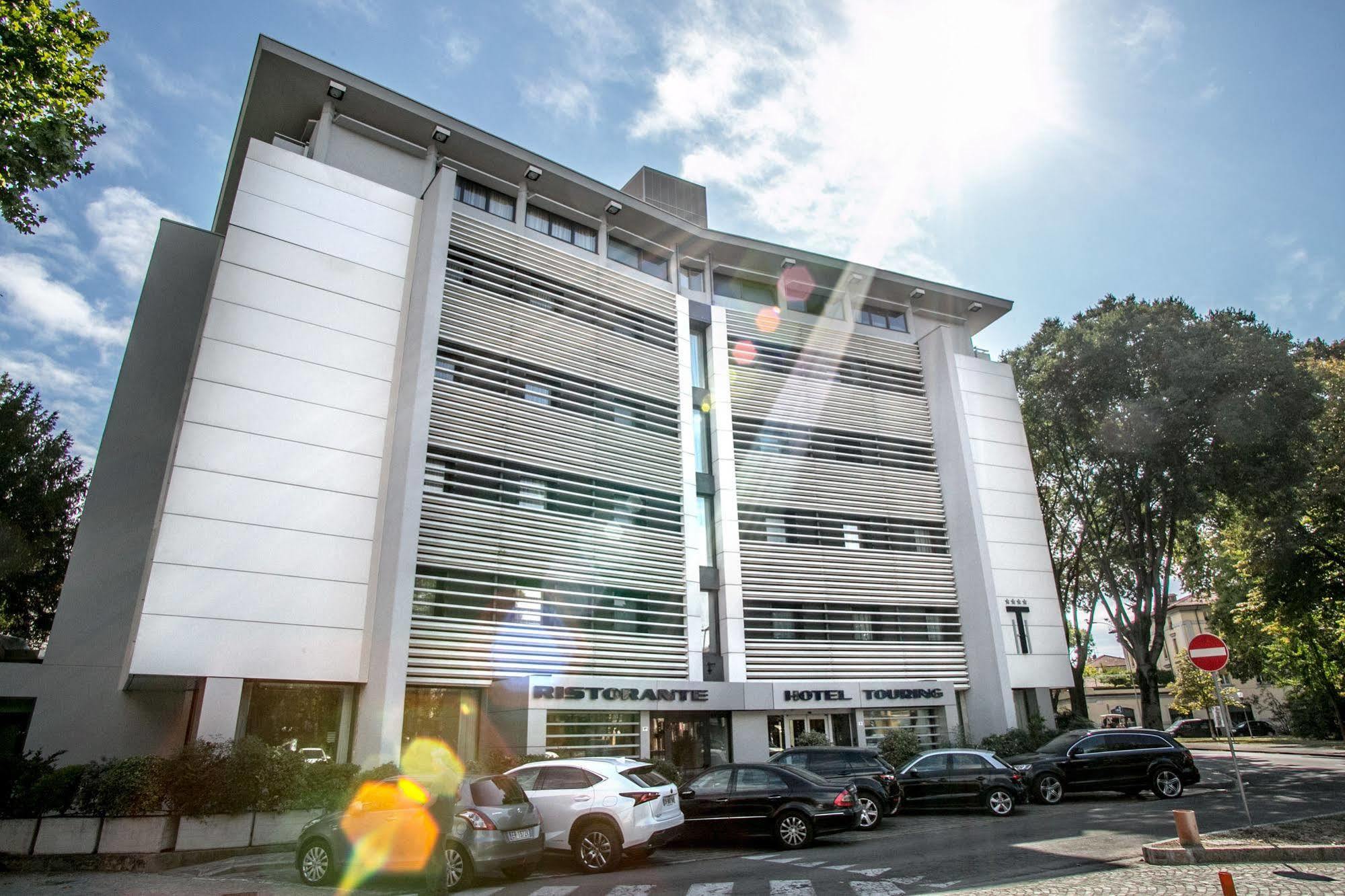 Hotel Touring Κάρπι Εξωτερικό φωτογραφία